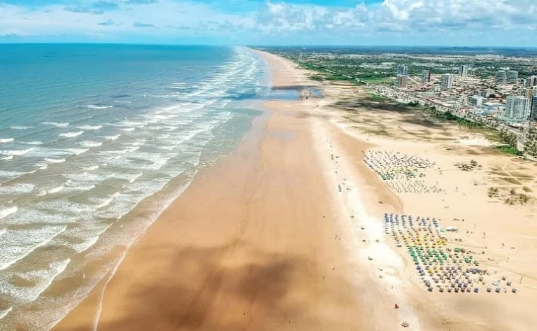 Praia de Atalaia, Sergipe: Descubra o paraíso litorâneo do Nordeste brasileiro