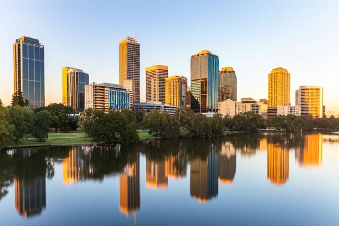 Vista panorâmica de Adelaide com o Rio Torrens e o skyline ao pôr do sol.