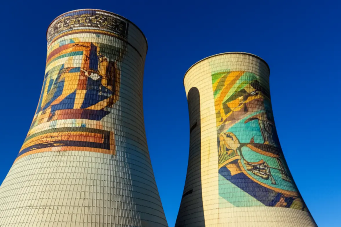 As icônicas torres coloridas de Orlando em Soweto, Joanesburgo.